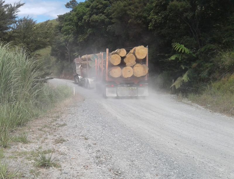 Dust suppression to be applied to more unsealed roads